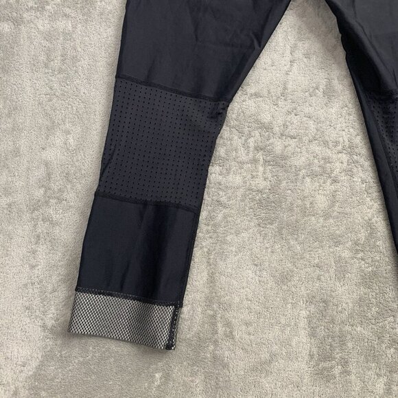 Ten Thousand 3/4 Tight Mens Small Black Workout Running Gym Training Baselayer - Picture 9 of 10